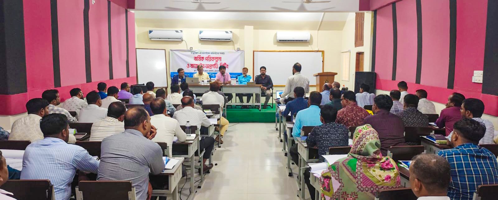 আত্মবিশ্বাস এর মাঠপর্যায়ের কর্মকর্তাদের সমন্বয়ে "বার্ষিক পরিকল্পনা ও বাজেট" এর শাখা ভিত্তিক মাসিক অগ্রগতি মিটিং৷